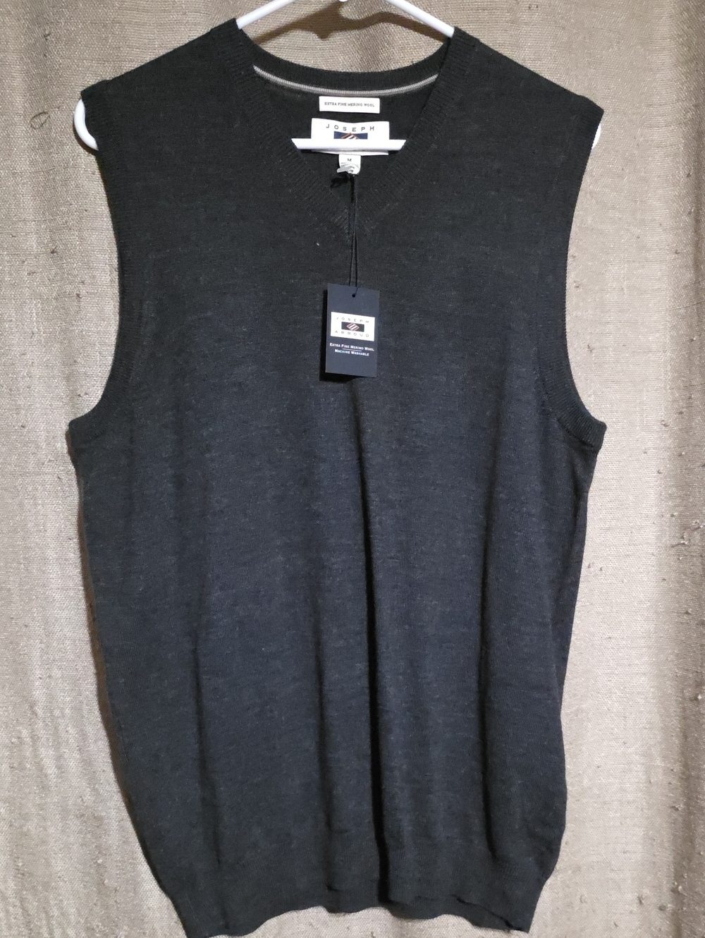 Joseph Abboud SZ M Men's 100% Fine Merino Wool Charcoal Sleeveless Knit Vest